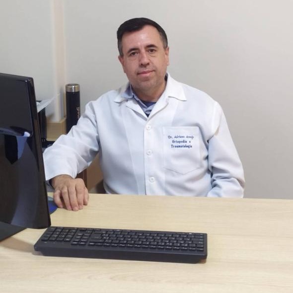 Adriano Araújo